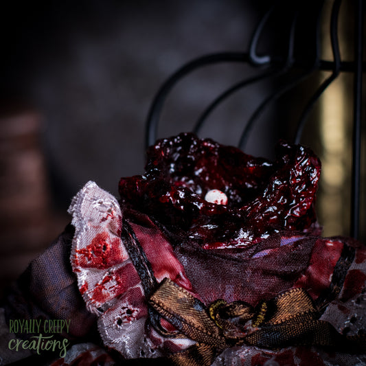 Headless Creepie #221